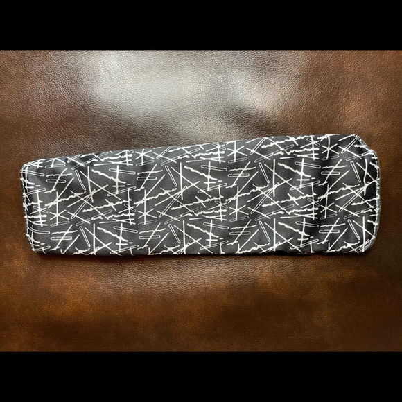 Bamboo Cloth Reusable Menstrual Pads - Picture 8 of 9